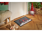 Kerst deurmat met drie kabouters, pantoffels en een decoratieve kabouter