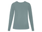Een lichtblauw longsleeve shirt