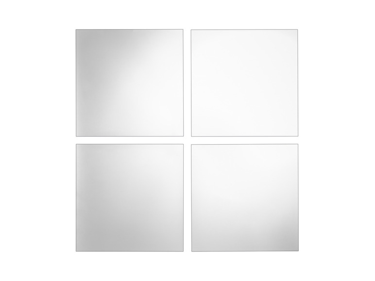 Vier lege vierkante kaders op een witte achtergrond.