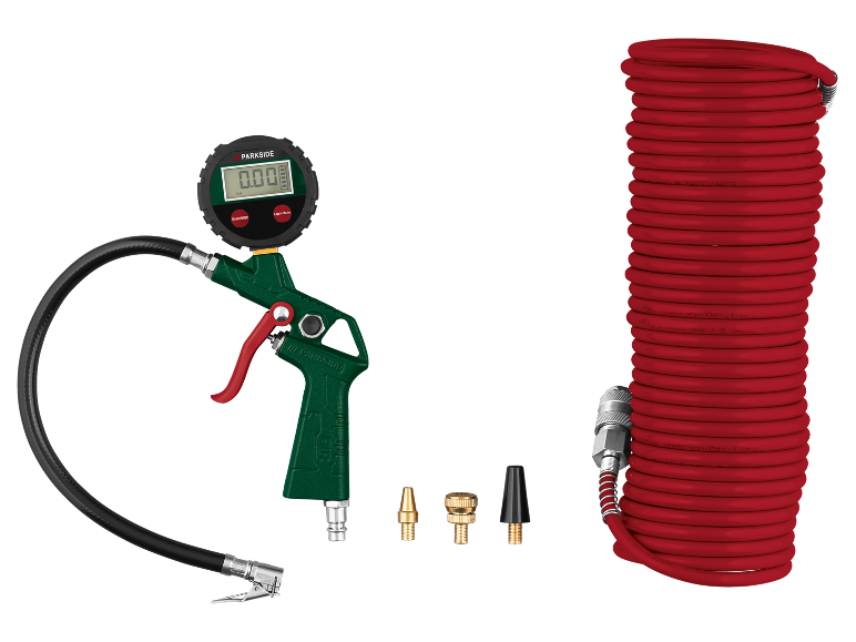 Digitale bandenspanningsmeter met slang en adapters, plus een opgerolde rode luchtslang.