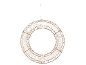 Goudkleurige decoratieve ring met witte LED-lampjes op een zwarte achtergrond.