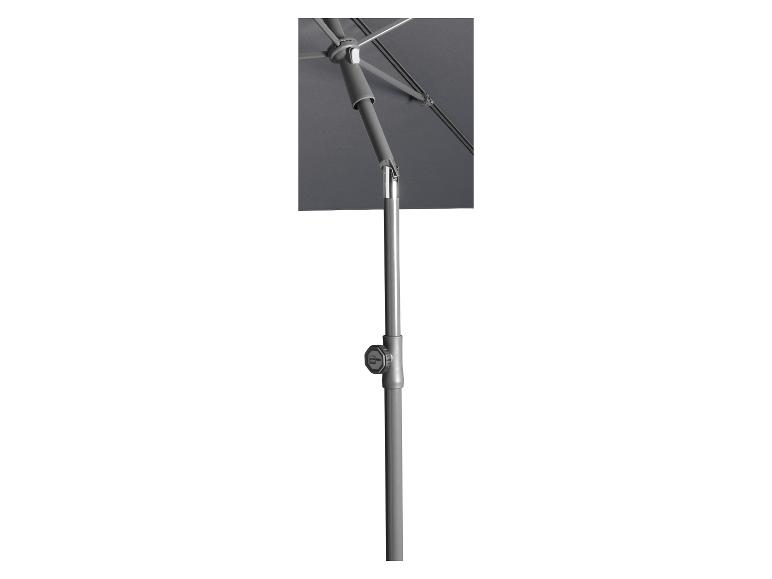 Grijze tuinparasol LIVARNO home met kantel- en draaimechanisme.