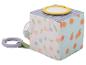 Babyactiviteitenkubus met spiegel, bloemen- en sinaasappelpatronen en bijtring.