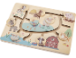 Houten boerderijdierenpuzzel met koe, ezel, paard, haan, schaap, varken, eenden, hond en kat.