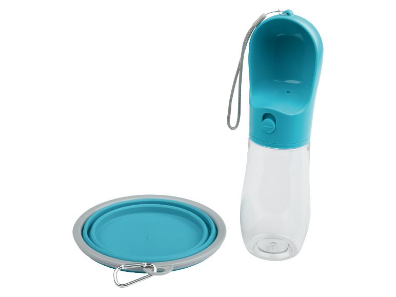 Drinkfles en opvouwbare bak voor huisdieren: perfect voor wandelingen.
