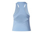 Een lichtblauw sporttopje met open rug, van het merk Adidas.