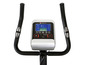 Een close-up van het stuur en het display van een Christoreit hometrainer.