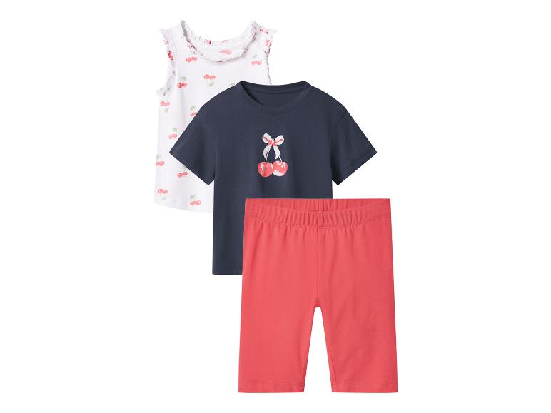 Kinderkledingset met witte kersentop, donkerblauw kersen-T-shirt en rode korte broek.