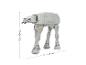 Grijze lopende robotspeelgoed met afmetingen 13in/33.02cm (hoogte) en 15in/38.1cm (lengte).