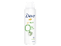 Witte deodorant spray met groene 0% aluminiumzouten markering en komkommerschijfjes.