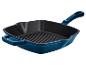 Blauwe vierkante gietijzeren grillpan met handvatten.