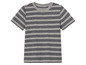 Een grijs gestreept T-shirt met korte mouwen.