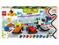 LEGO Duplo 10445 F1 Team Race Cars & Drivers set, met raceauto's en accessoires.