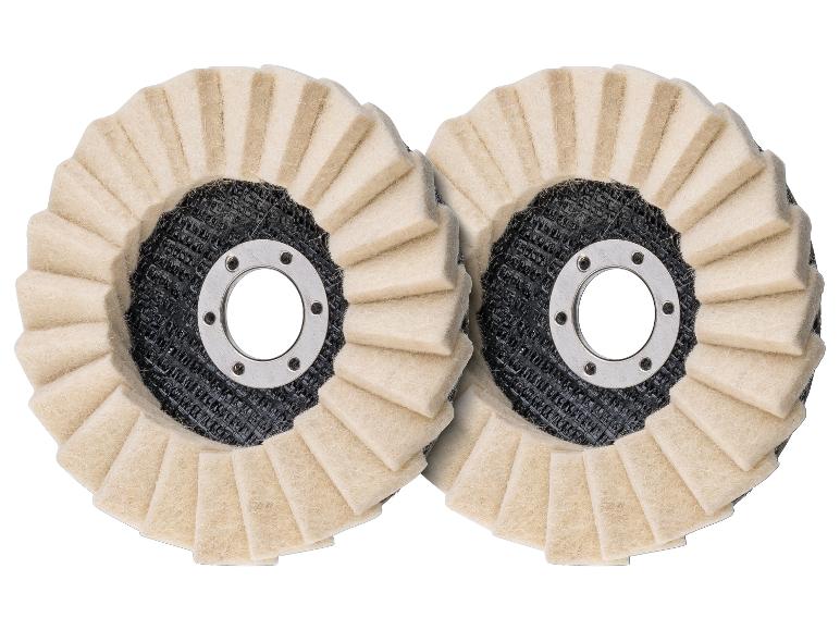 Twee wollen polijsschijven voor roterende gereedschappen.