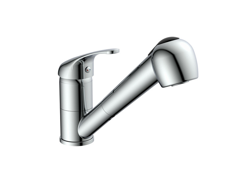 Een chromen keukenkraan met een uittrekbare sproeikop.