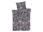 Grijze beddengoedset met bloemenprint.