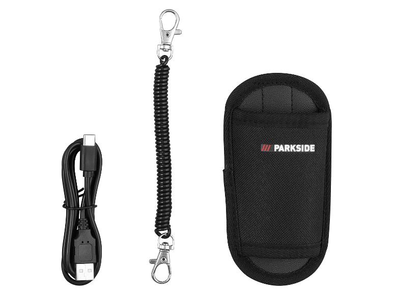 Zwarte gereedschapsholster met logo, USB-C kabel en spiraalkabel met karabijnhaken.