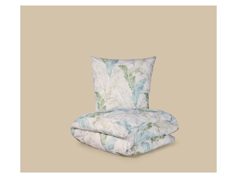 Dekbedovertrekset met bladerenpatroon in groene en blauwe tinten.