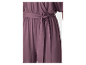 Donkerpaarse jumpsuit met riem.