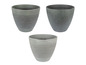 Drie grijze bloempotten met een gestreepte textuur.