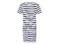 Een gestreept wit en zwart t-shirt jurkje.