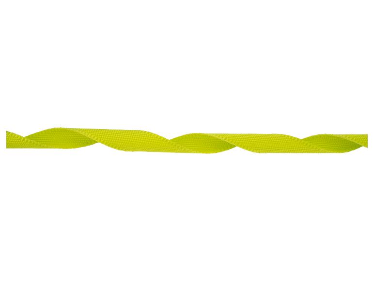 Groen gedraaid lint op een witte achtergrond.