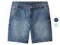 Blauwe denim shorts met voorzakken en knoopsluiting, getoond met twee kleurstalen.