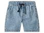 Lichtblauwe denim shorts met elastische tailleband en zwart trekkoord.