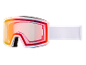 Skibril met een iriserende oranjerode lens en een witte band.
