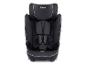 Zwart kinderautostoeltje met grijze accenten en een harnas.