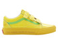 Gele Vans Old Skool sneakers met Haribo-thema.