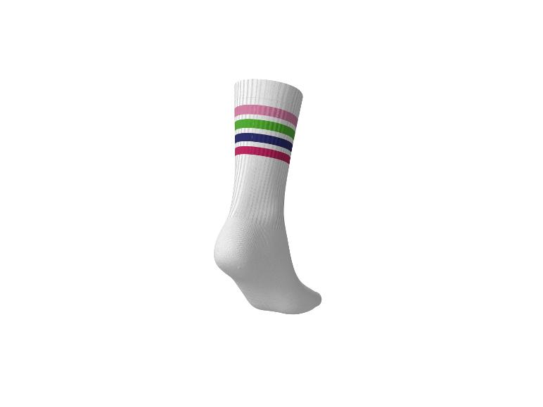 Witte sok met roze, groene, marineblauwe en fuchsia strepen.