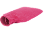 Roze warmwaterkruik met zachte fleecehoes.