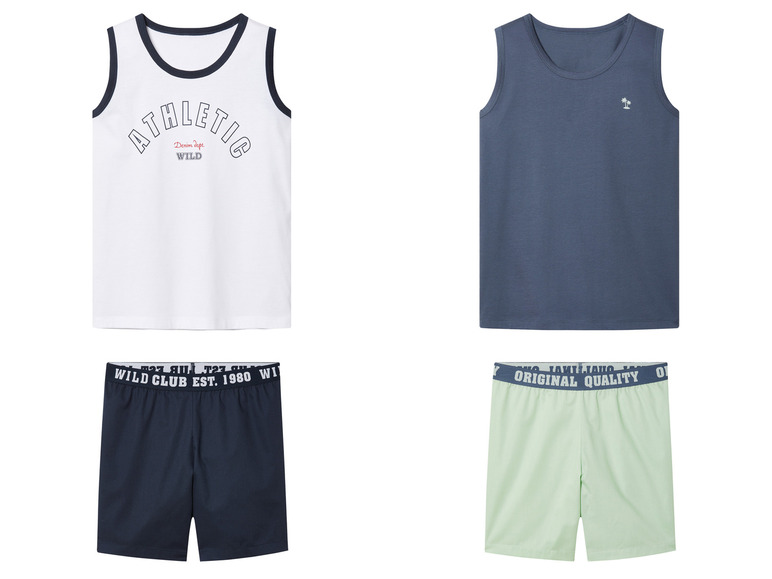Twee sets heren ondergoed: een wit tanktop met 'WILD CLUB' shorts en een blauwe tanktop met groene shorts.