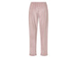 Een roze joggingbroek met een elastische tailleband.
