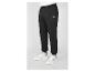Zwarte Umbro joggingbroek met logo en witte sneakers