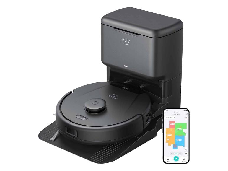 Eufy Clean robotstofzuiger met zelflegende station en mobiele app die een schoonmaakkaart toont.