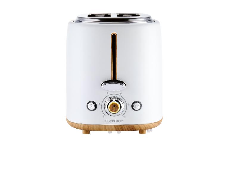 Witte SilverCrest broodrooster met houten accenten, retro design.