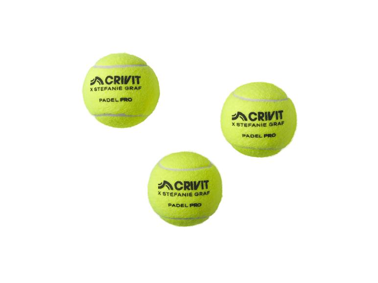 Drie gele padelballen met de tekst 'X STEFANIE GRAF PADEL PRO'.