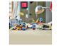LEGO Super Mario set met raceauto, twee Toad-figuren en garageaccessoires.