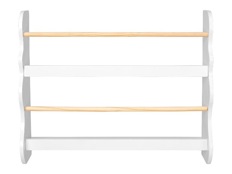 Witte wandplank met drie planken en houten stangen