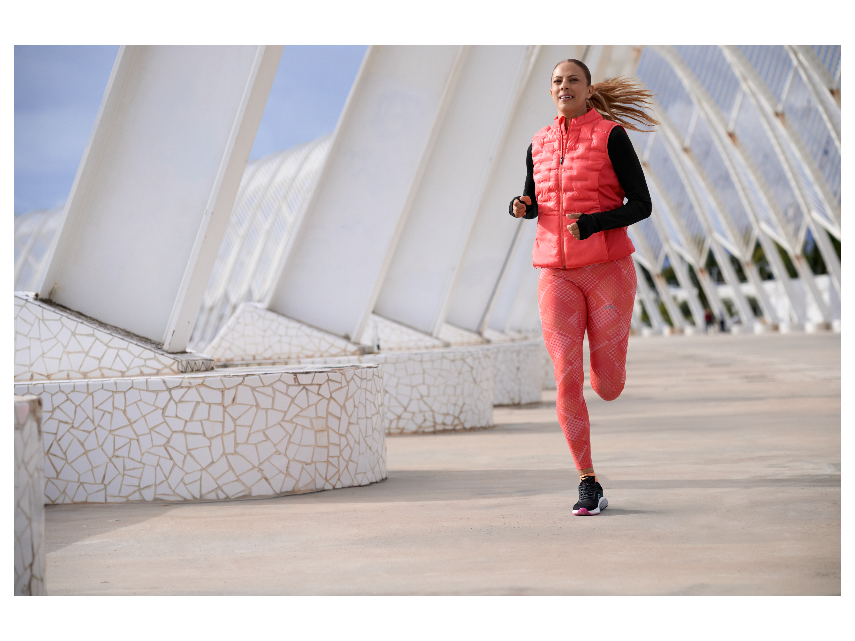 CRIVIT Dames sportbodywarmer - 10