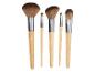 Vier Cien Beauty make-up kwasten met houten handvatten.
