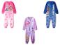Drie kinderpyjama's: een roze Paw Patrol, een paarse My Little Pony en een blauwe Paw Patrol.