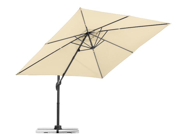 Beige zweefparasol met zwart frame en voet