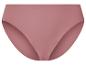 Poederroze bikini onderbroek.