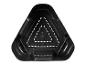 Zwarte driehoekige bak met geperforeerd patroon