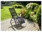 Ligstoel met voetenbank, synthetisch gevlochten, modern design, voor de tuin.