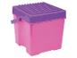 Roze opbergdoos met paars deksel met bouwblokjesoppervlak.
