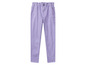Lila paarse broek met een elastische tailleband.